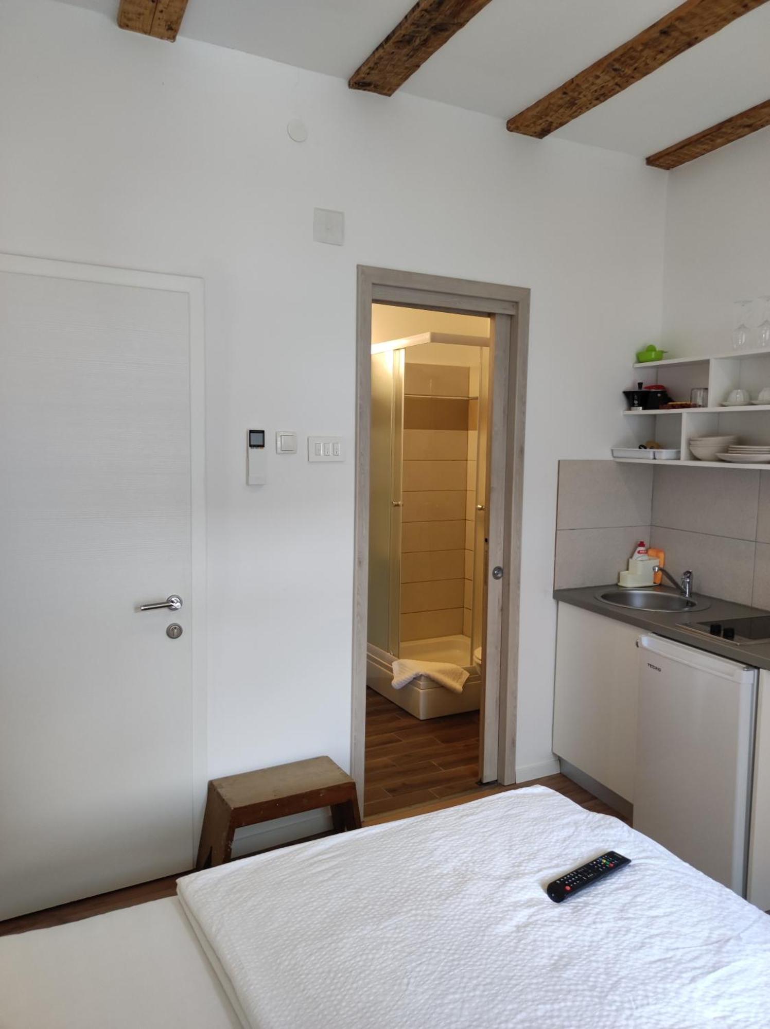 Apartments Krstulja 바슈카 객실 사진