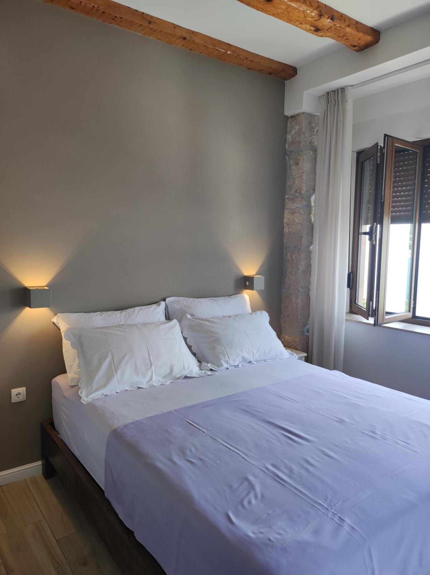 Apartments Krstulja 바슈카 객실 사진